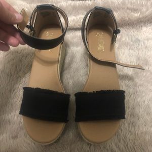 Never worn size 8 platform sandals